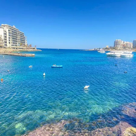 Privatunterkunft F8 1 Seaview Room, Living And Bathroom Shared , Stjulians