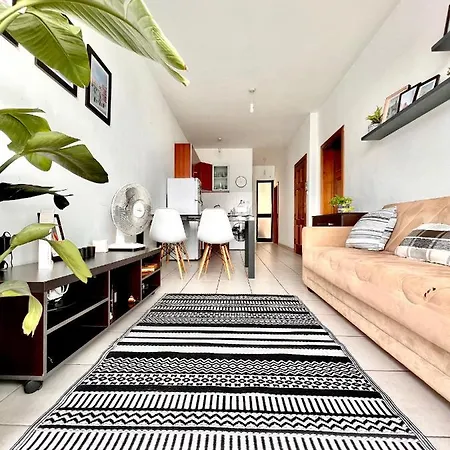 Privatunterkunft F8 1 Seaview Room, Living And Bathroom Shared , Stjulians San Ġiljan