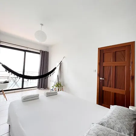 Privatunterkunft F8 1 Seaview Room, Living And Bathroom Shared , Stjulians